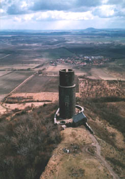 �ern� v�, kruhov� symetrick� Slatina, v d�li hora ��p